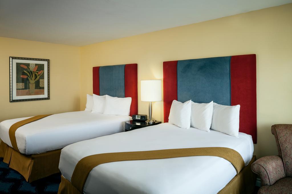 Plaza Inn & Suites At Ashland Creek Eksteriør billede